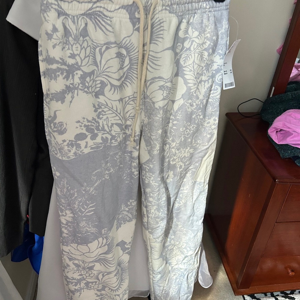 NWT Urban Outfitters Sweatpants